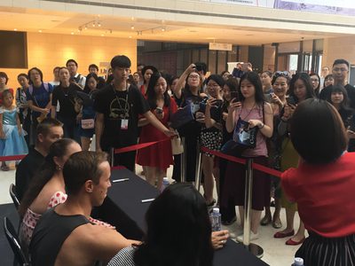 Signing autographs at Tianqiao Performing Arts Centre