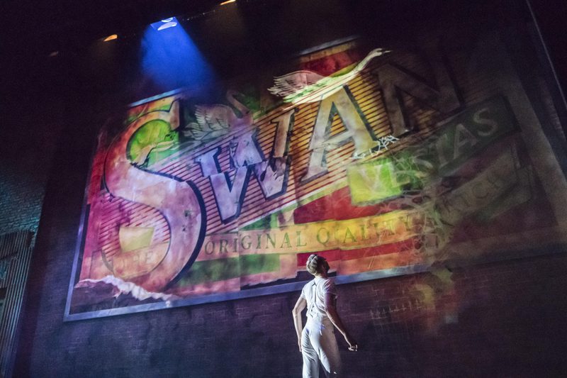 Matthew Bourne's Swan Lake, beginning of Act 2